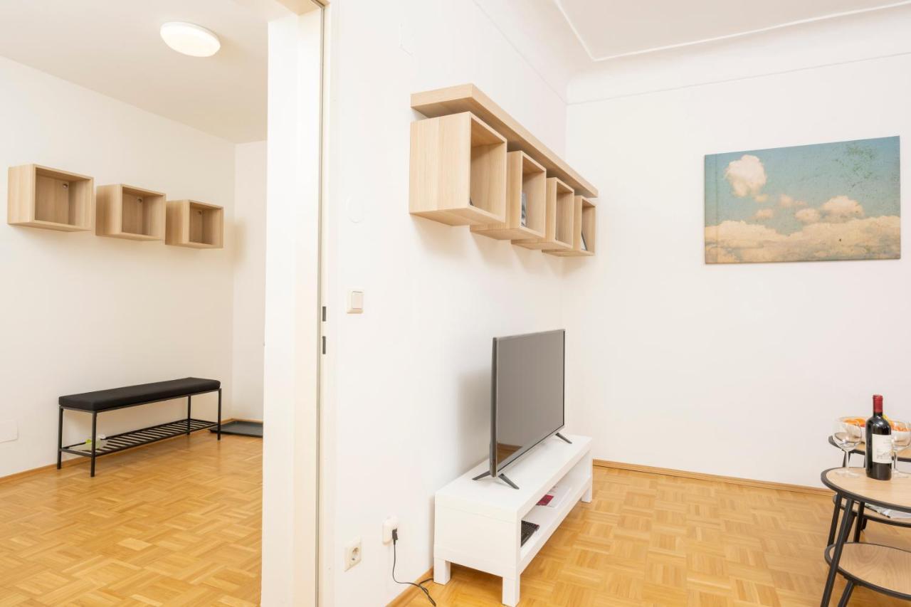 Appartement Cozy Kunsthaus Graz Extérieur photo